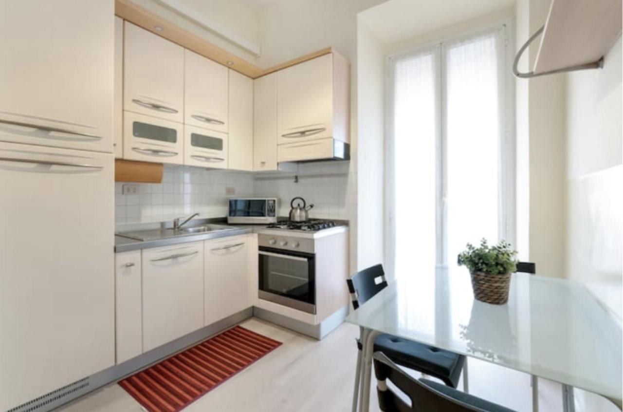 Sunny Flat In Elegant Building Close To Colosseum Rzym Zewnętrze zdjęcie